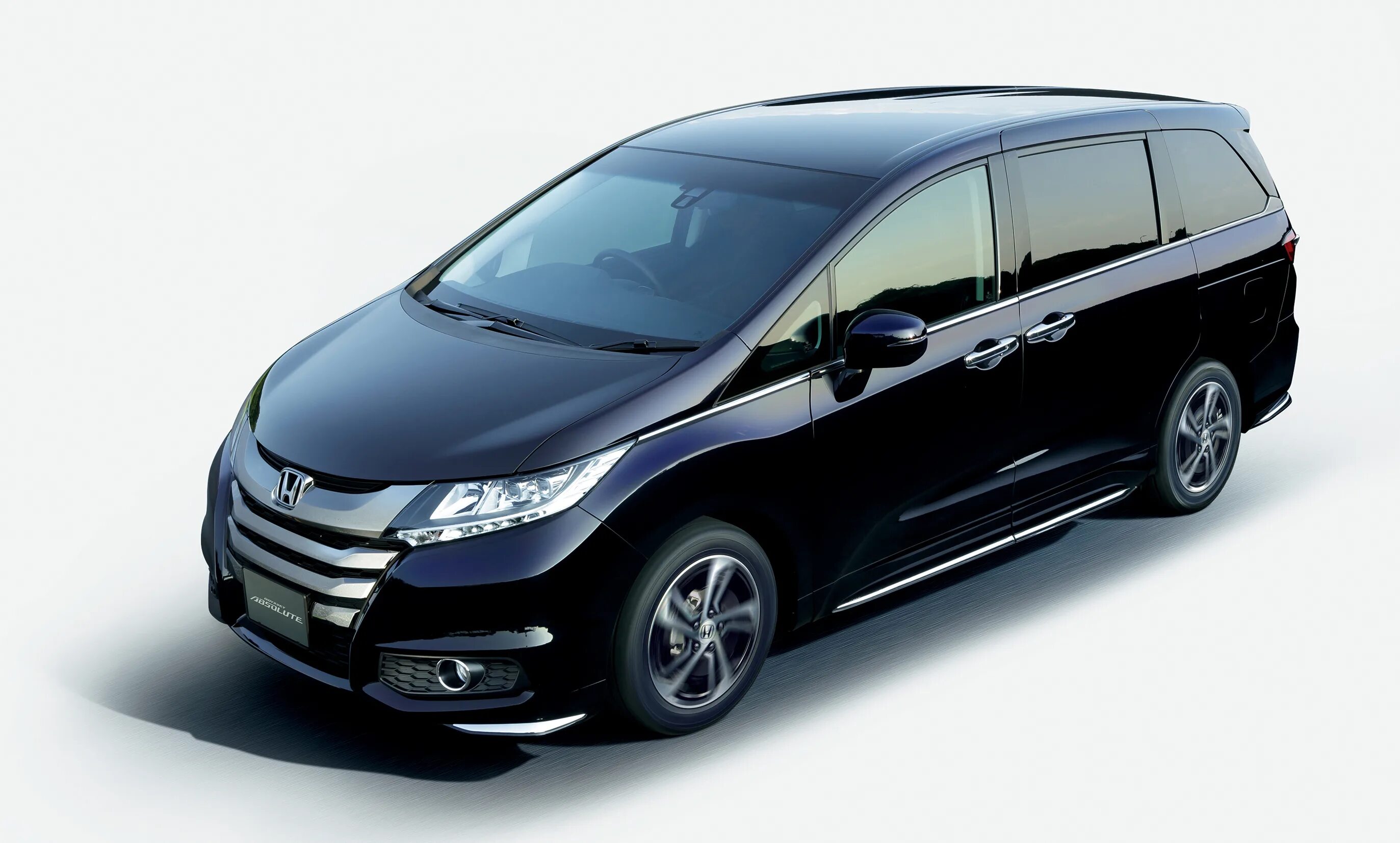 Honda приморский. Honda Odyssey 2014. Honda Odyssey 2014 absolute. Минивэн Хонда Одиссей 2014. Хонда Одиссей 2017 левый руль.