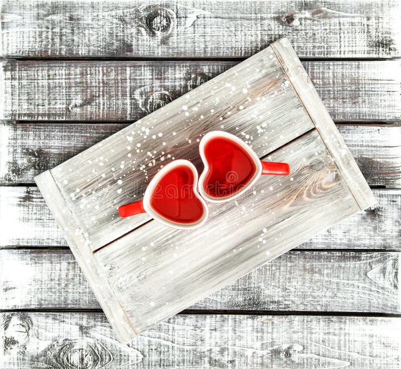 Чашка с сердечком. Чаша "сердечко". Сердце кап. Сердце кап. Чашка кофе в виде сердца.