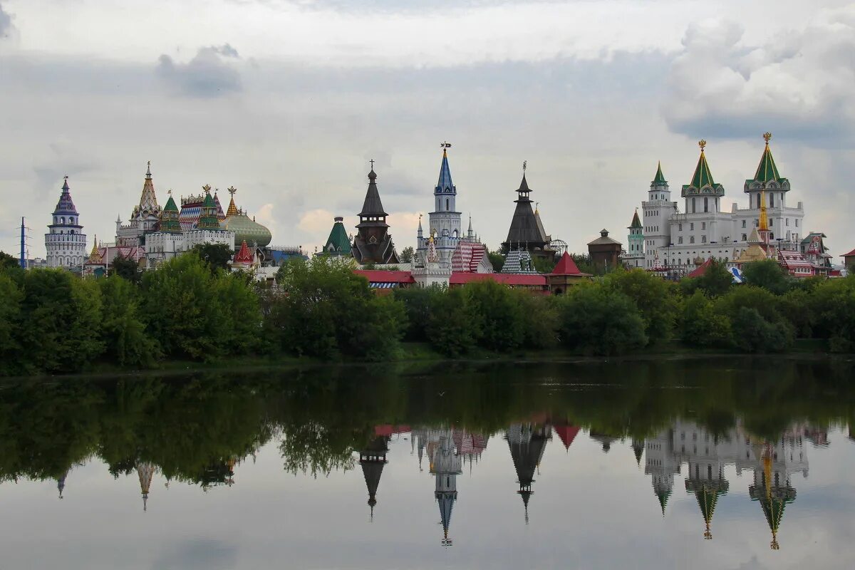 Измайлово сайт парка. Измайловский парк Измайлово. Лесопарк Измайлово. Измайловский парк Моска. Подмосковная усадьба Измайлово.