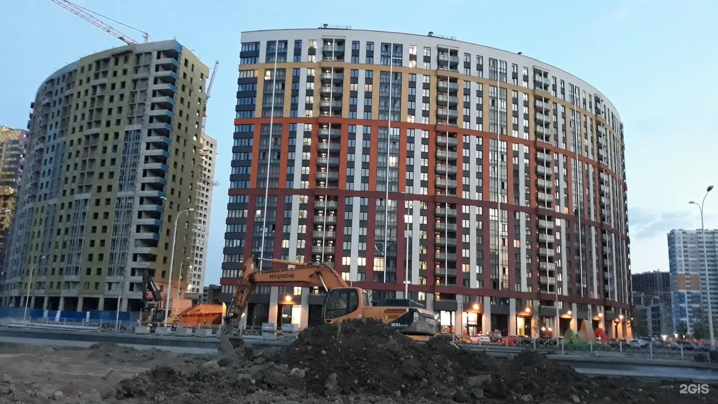 Комендантский проспект 2000 год. Комендантский проспект улицы. Метро комендантский проспект санкт-петербург. Комендантский проспект тк променад. Академическая комендантский проспект.