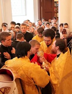 Богослужения апостолов