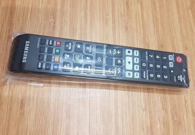 Ht e6750w. Пульт для домашний кинотеатр Samsung HT-e6750w. HT e6750w самсунг пульт показать. HT e8200 пульт. Samsung HT-e6750w.