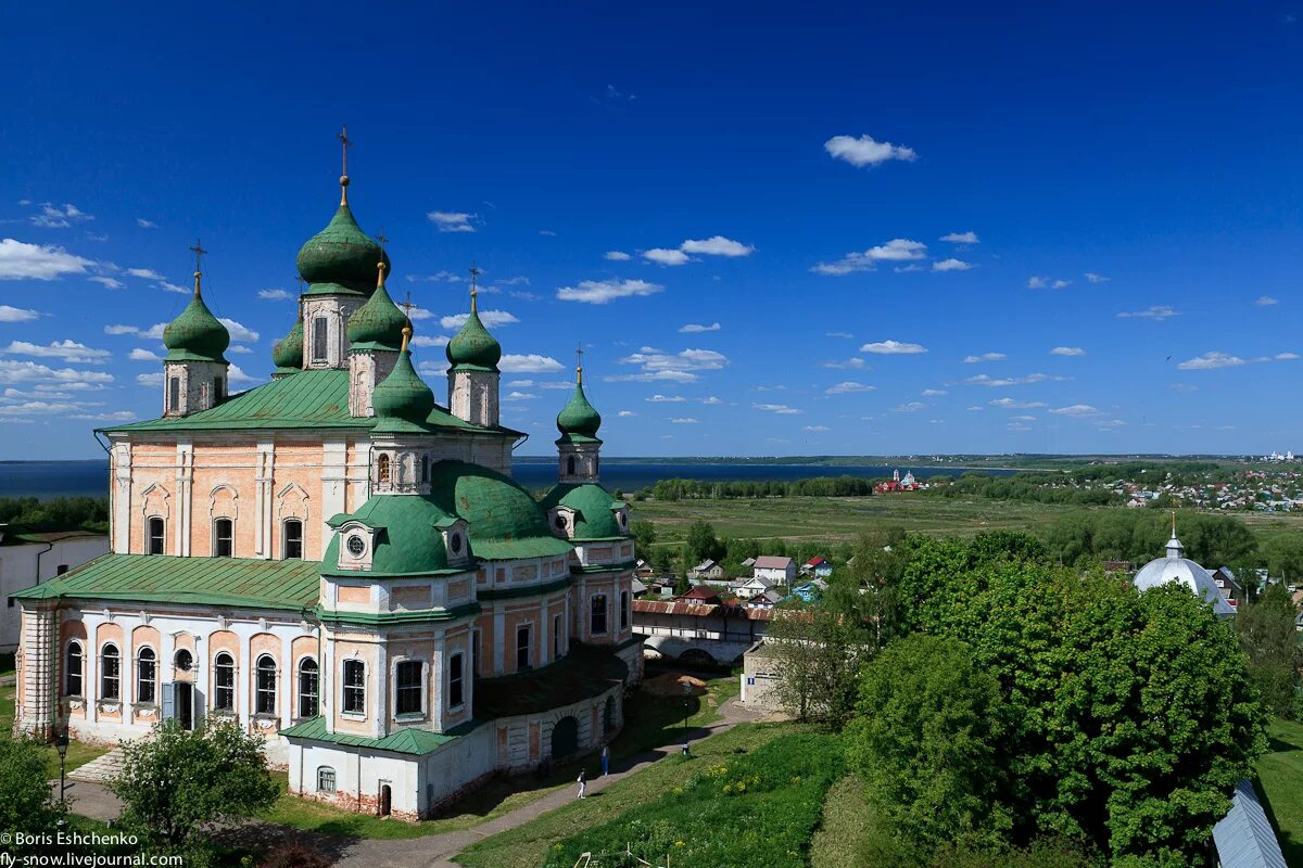 Город переславль залесский. Переславль-Залесский крепость. Древний Переславль Залесский. Никольский монастырь в Переславле Залесском сверху. Лечебница в Переславле.