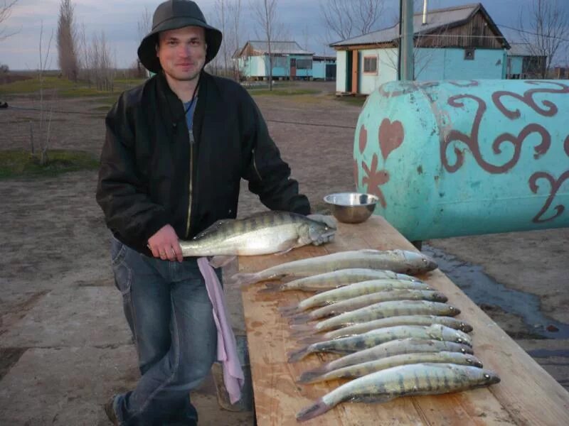 Астрахань Ахтуба Селитренное. Рыбалка в Харабали Селитренное.