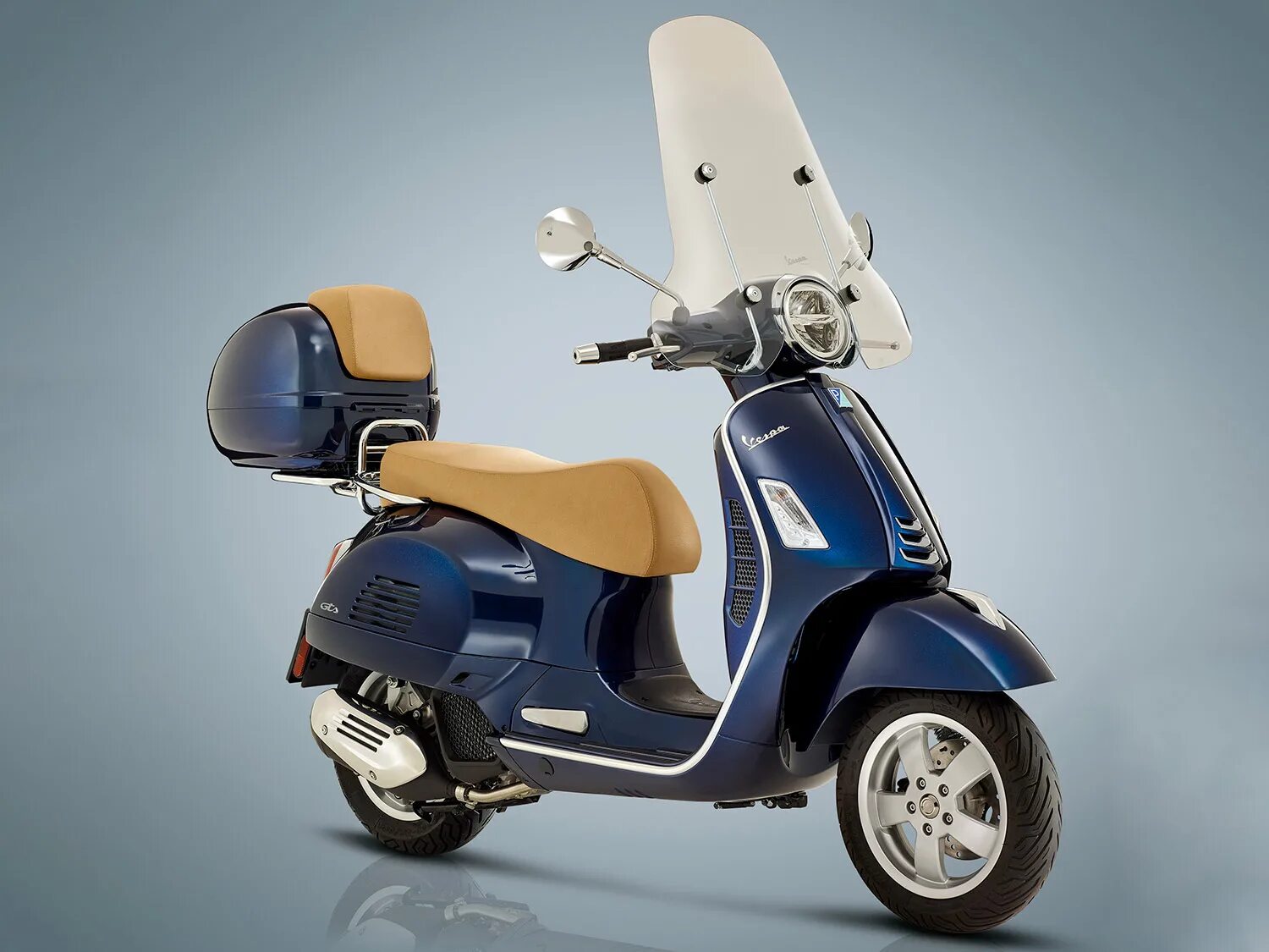 Vespa. Vespa gts 300. скутер веспа gts 300. веспа мопед 2025. скутер vespa gts touring 300.