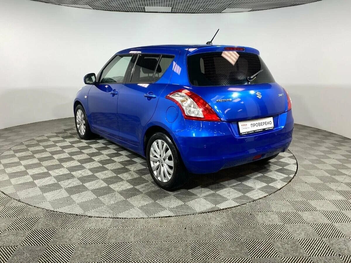 Suzuki swift 2011 красный. Suzuki swift 2011 красный. Судзуки свифт 2011. Судзуки свифт 2011. Сузуки свифт 2011.