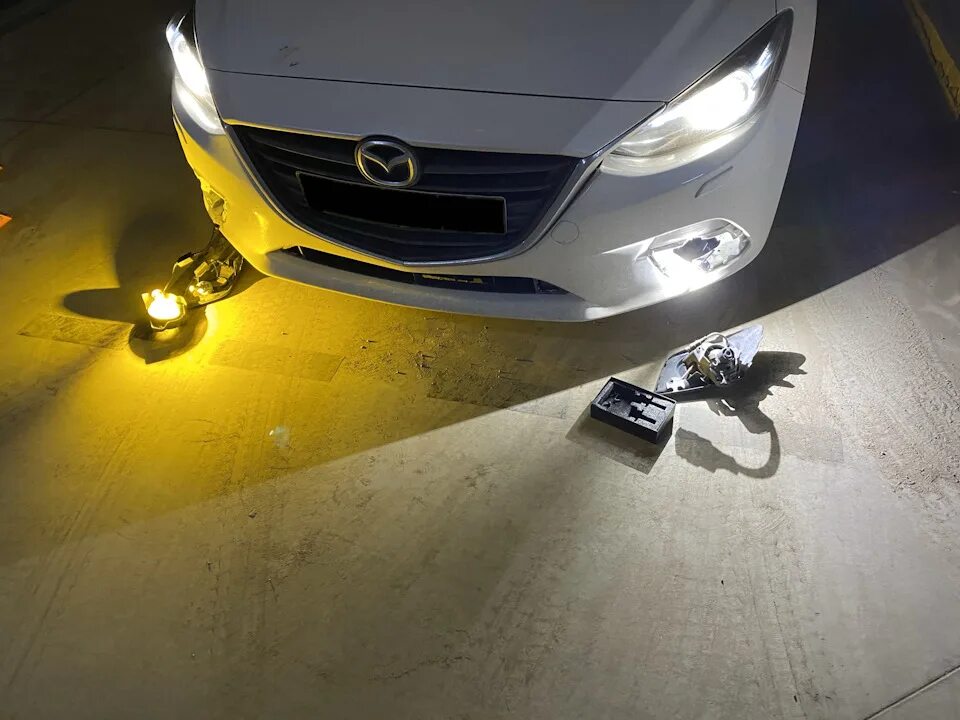 Мазда чин. Светодиодные лампы мазда 3 bk. Лампочка габаритов мазда 3 2014. Лампы мазда 3 2014. Mazda 3 2013.