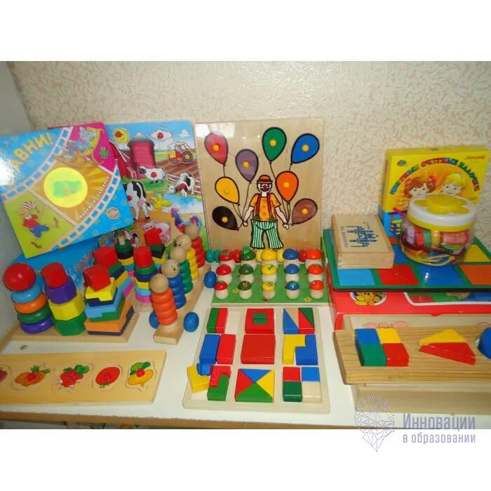 Комплект развивающих игр. Дидактические игрушки. Развивающие игрушки для детей раннего возраста. Дидактические игрушки для детского сада. Сенсорика игрушки для детей раннего возраста.
