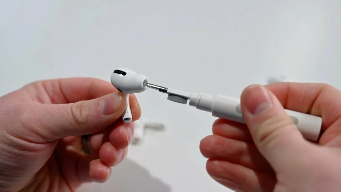 Палочки для ушей. Держатель для наушников apple airpods. Earpods iphone 4. Держатель для airpods pro. Телефонная гарнитура jabra hsc010.