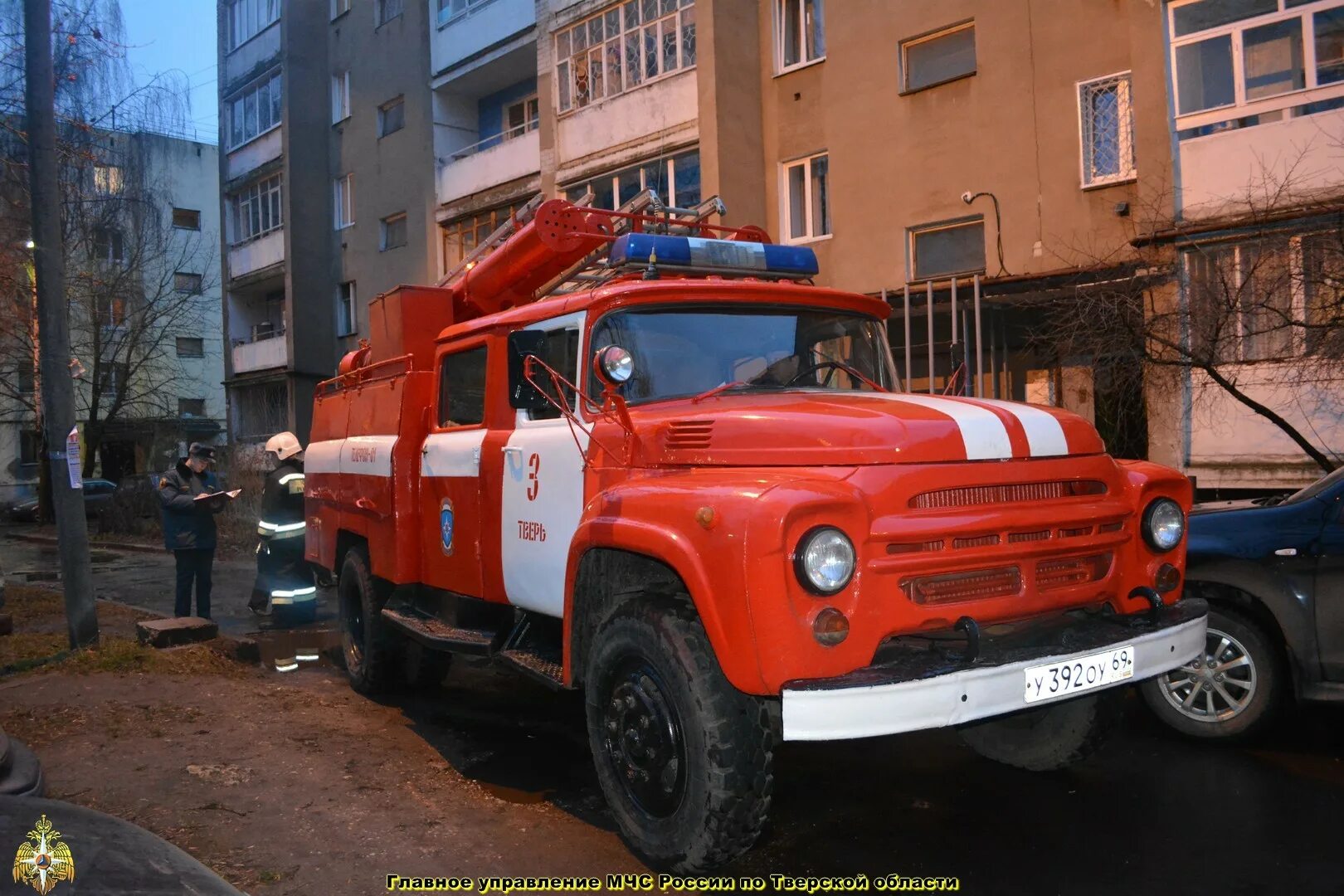 Аварийная тверь телефон. Пожар в Твери сегодня в Заволжском районе. Пожар в Твери сегодня в Заволжском. Пожар в Твери сегодня в Заволжском районе Константиновке. Твериград происшествия в Твери сегодня в Заволжском районе пожар.