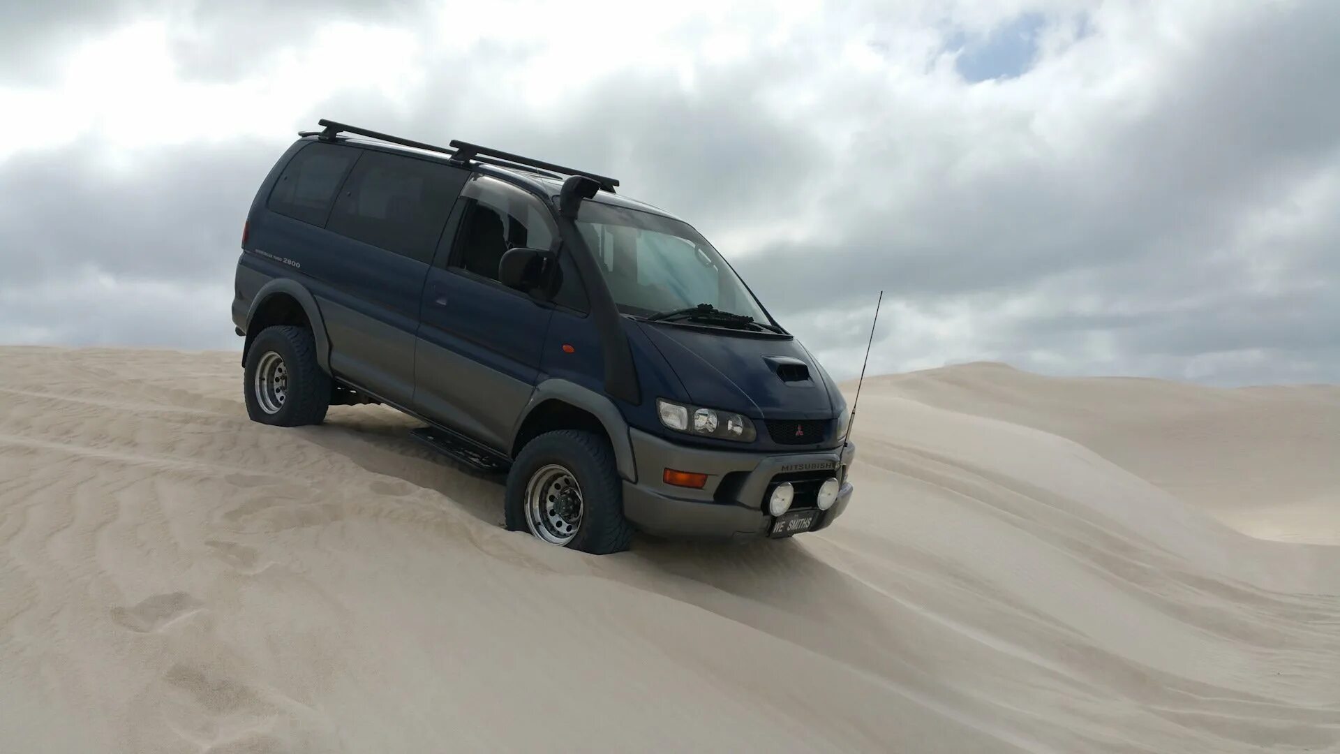 Mitsubishi delica d5 2014. Mitsubishi delica d5 off road. Mitsubishi delica d 4. Митсубиси делика д5. Mitsubishi delica d:5.