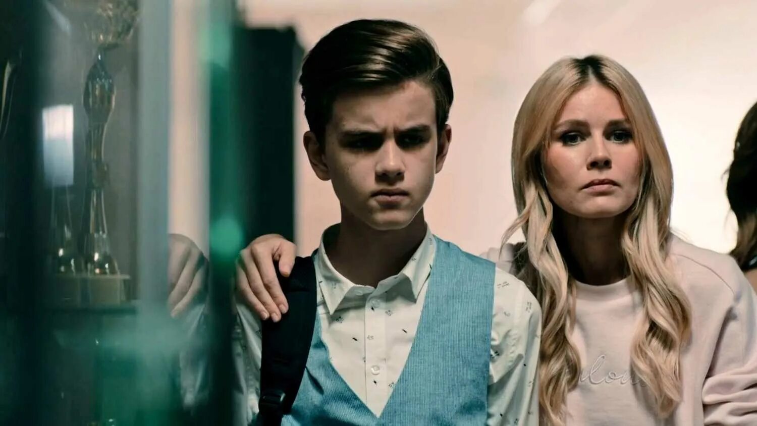 Сериал лимбо 3. Юные титаны сериал 2018. Generation сериал 2021. Нэнси дрю сериал 3 сезон. Молодая дата выхода серий.