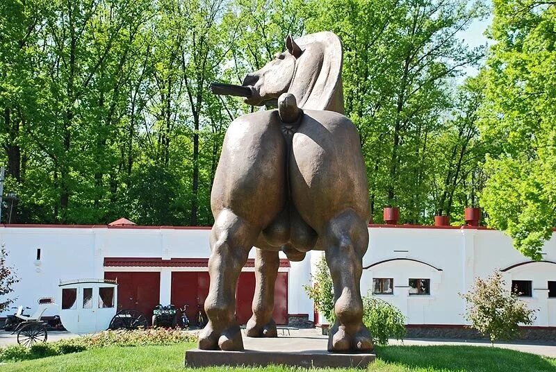 конь в осинниках. конь в осинниках. памятник конь ярыж в воронеже. френкель лошадь. жеребец пайн чип.