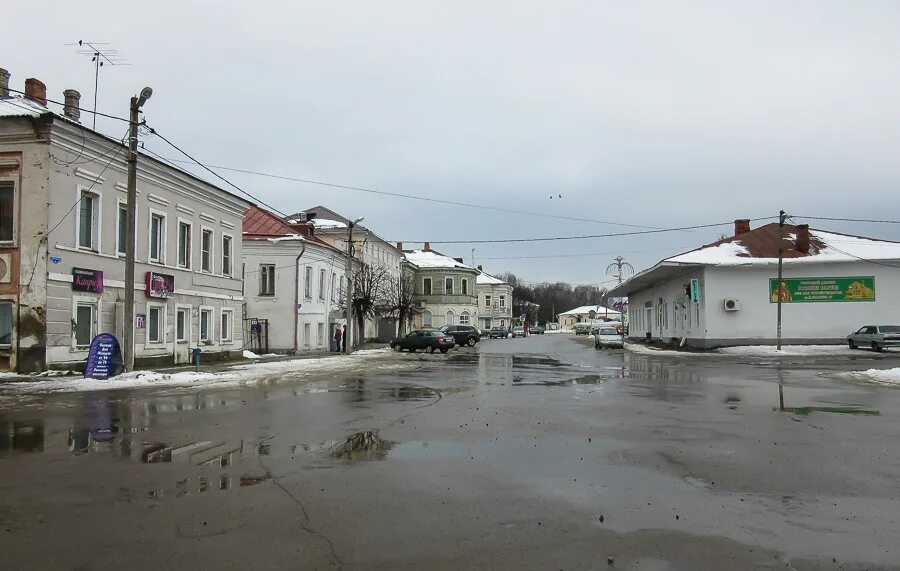 Поезд великие луки торопец. Торопец город. Торопец Центральная площадь. Торопец зимой. Высокое Малое Городище Торопец.