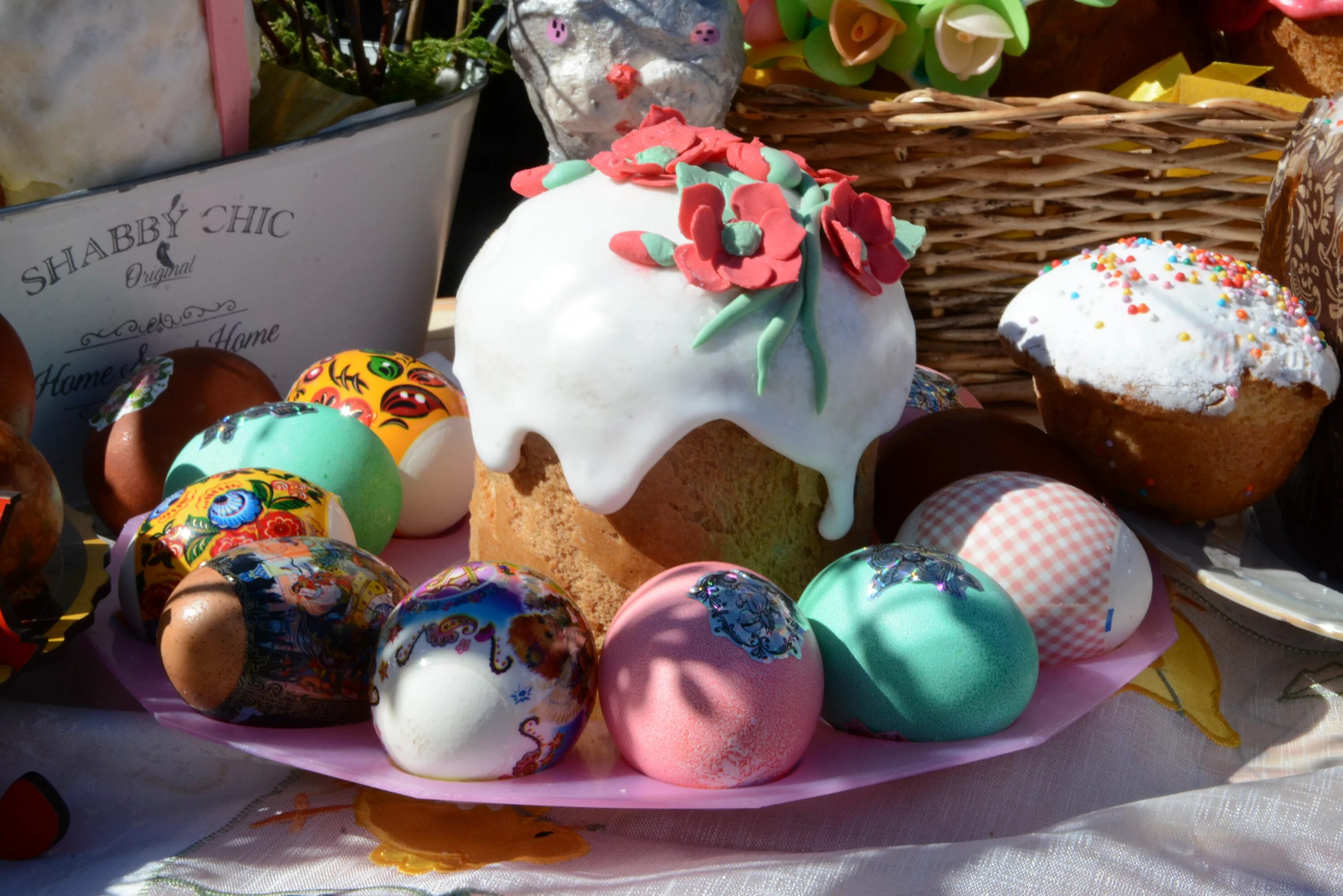 Новое обновление пасха. Кулич «пасхальный». Кулич пасхальный красивый. Украшение куличей. Куличи на пасху.