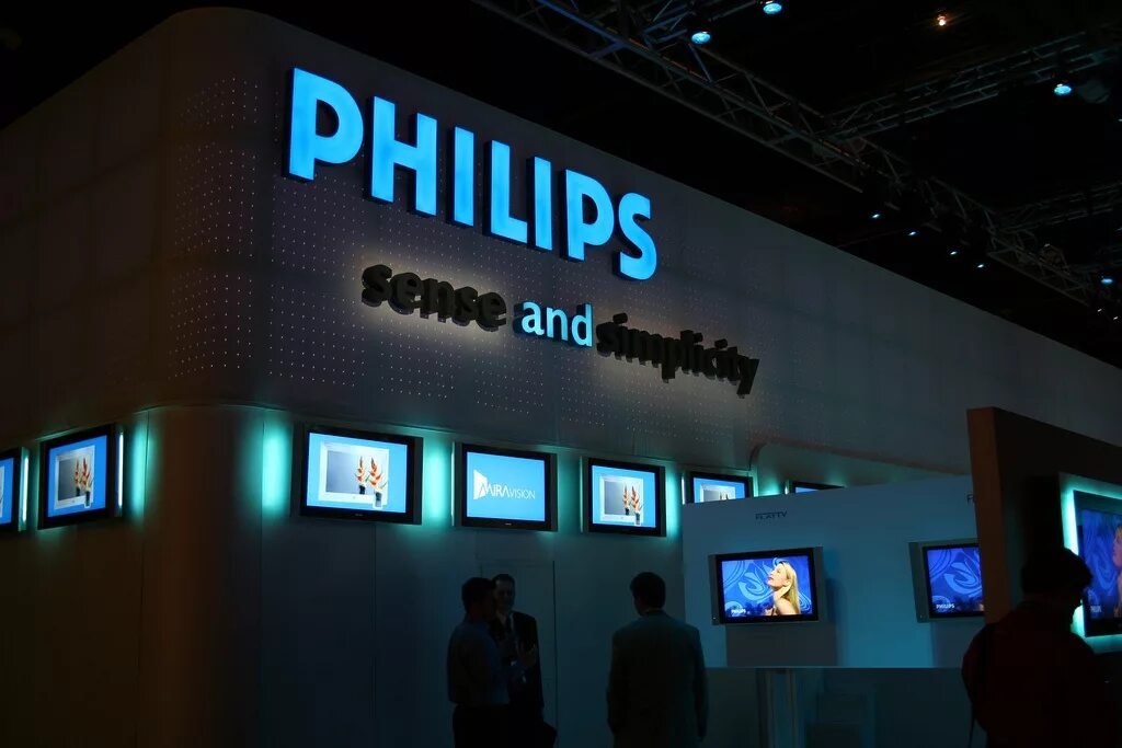 Где находится филипс. Royal Philips Electronics. Компания Филипс Нидерланды. Philips штаб квартира. Philips завод.