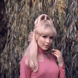 A Revealing Look at 'I Dream of Jeannie' Star Barbara Eden in 202...