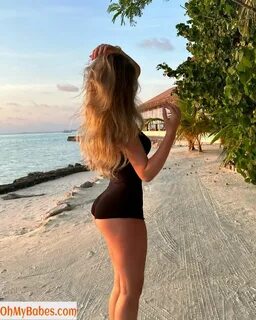 Gina Laitschek  ginalaitschek nude OnlyFans, Instagram leaked photo 2. 