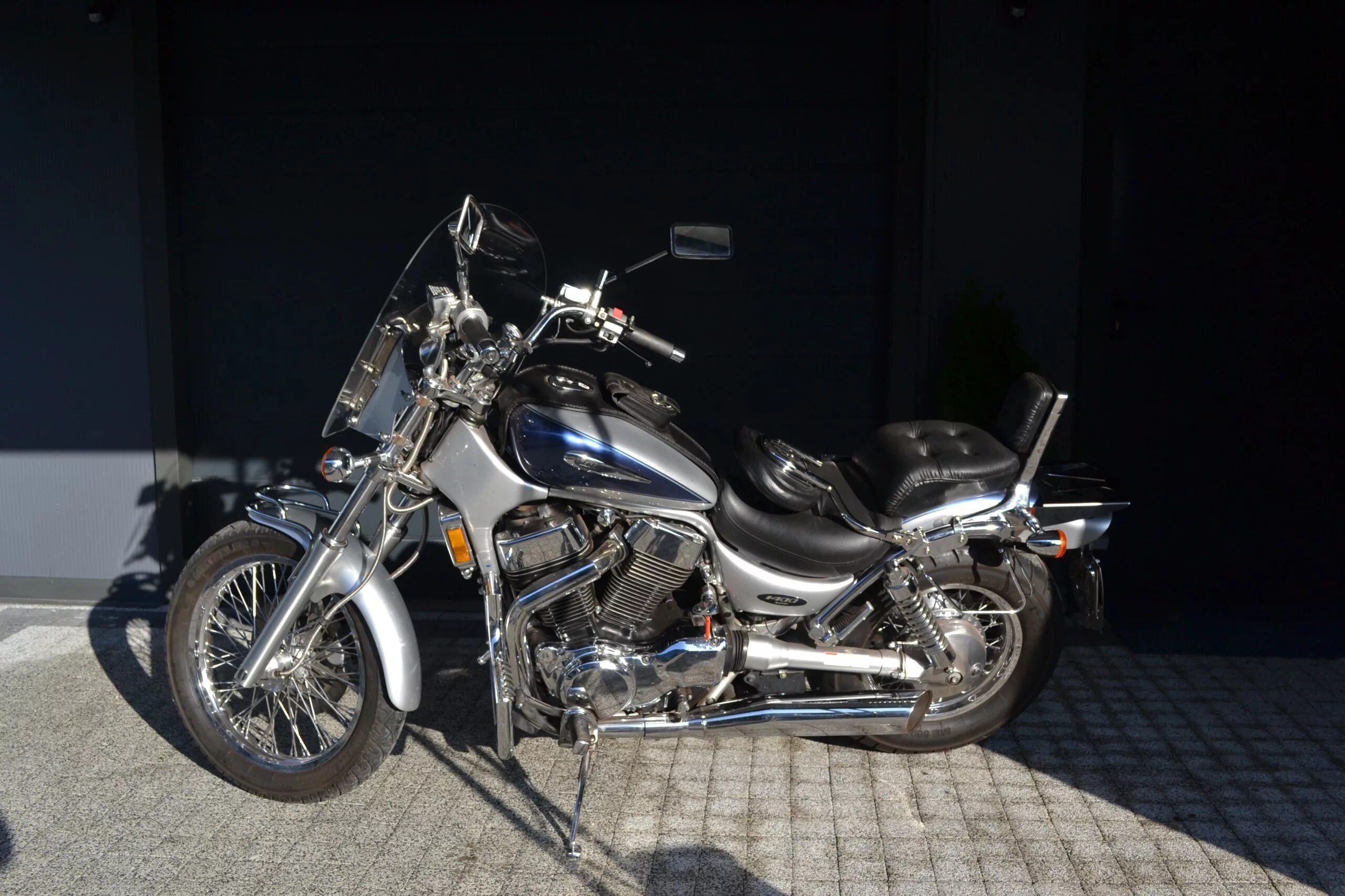 Интрудер 1400. Сузуки интрудер 1400. Suzuki Intruder 1400. Suzuki Boulevard 1400. Suzuki Intruder vs 1400.