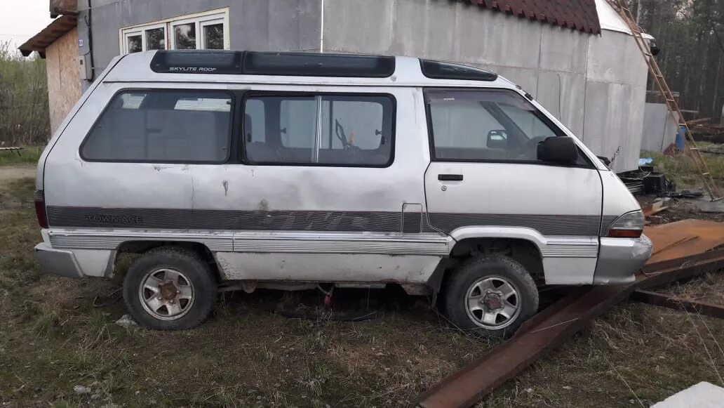 Toyota Town Ace 1985. Тойота Таун айс 2004. Тойота Таун айс 1990 года. Toyota Town Ace 1978.