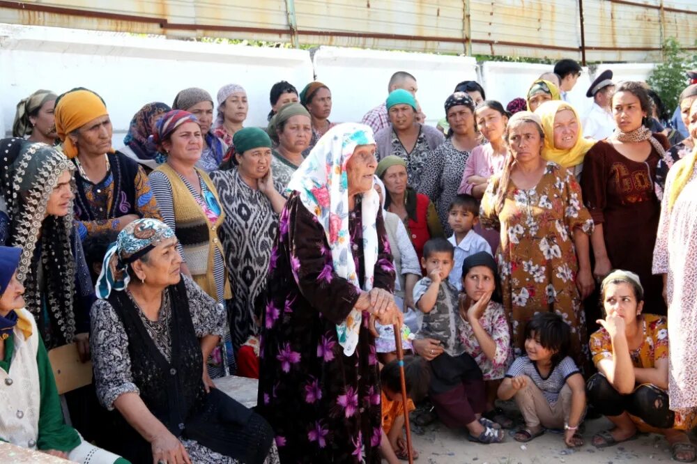 Работа г ош. Эмилем ошем. Таджикские цыгане. Жители г ош. Озгур ош.