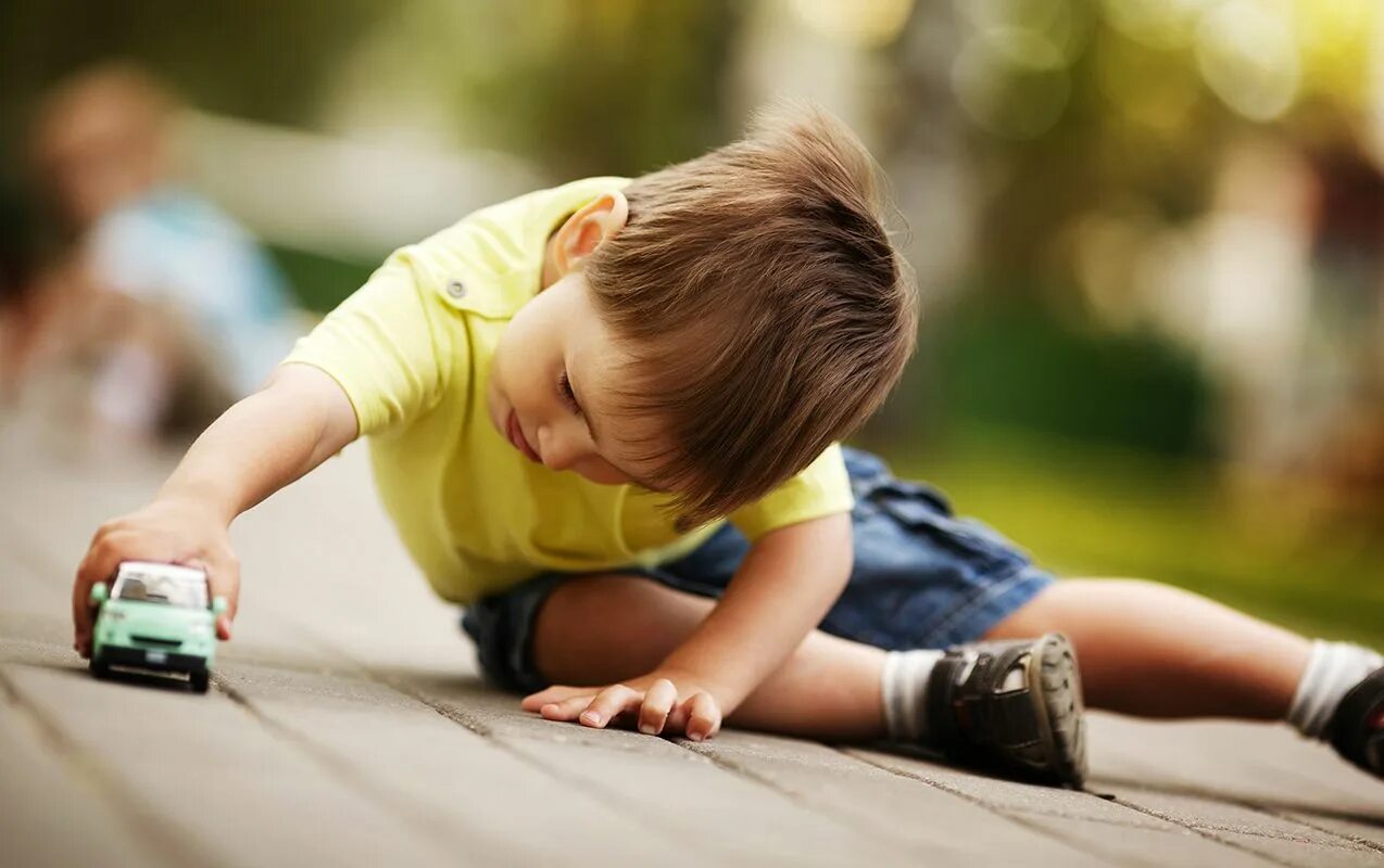 While children play