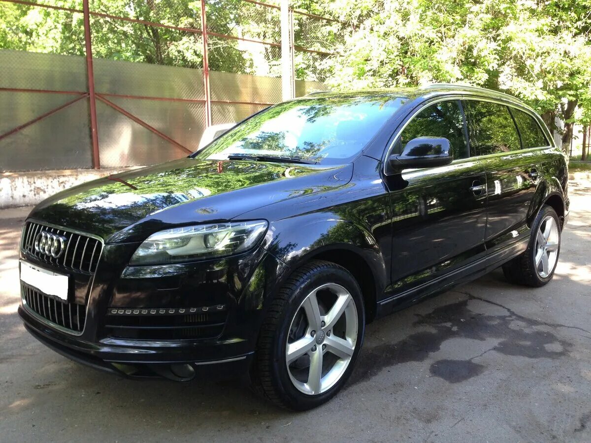 Ауди ку7 2010 года. Ауди q7 кватро. 0 дизель. Audi q7 white. Audi q7 2010.