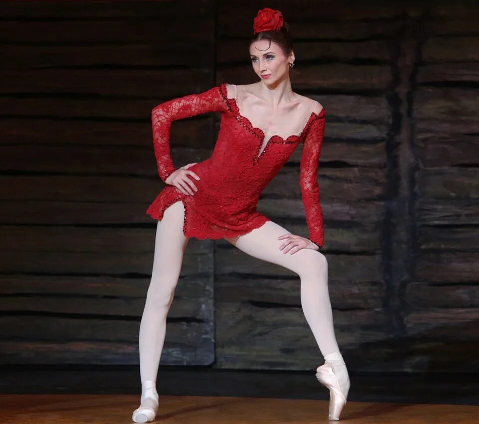 Р щедрин балет кармен. Балет кармен щедрин. Кармэн балет майя плисецкая. Кармен-сюита щедрин. Р щедрин балет кармен.