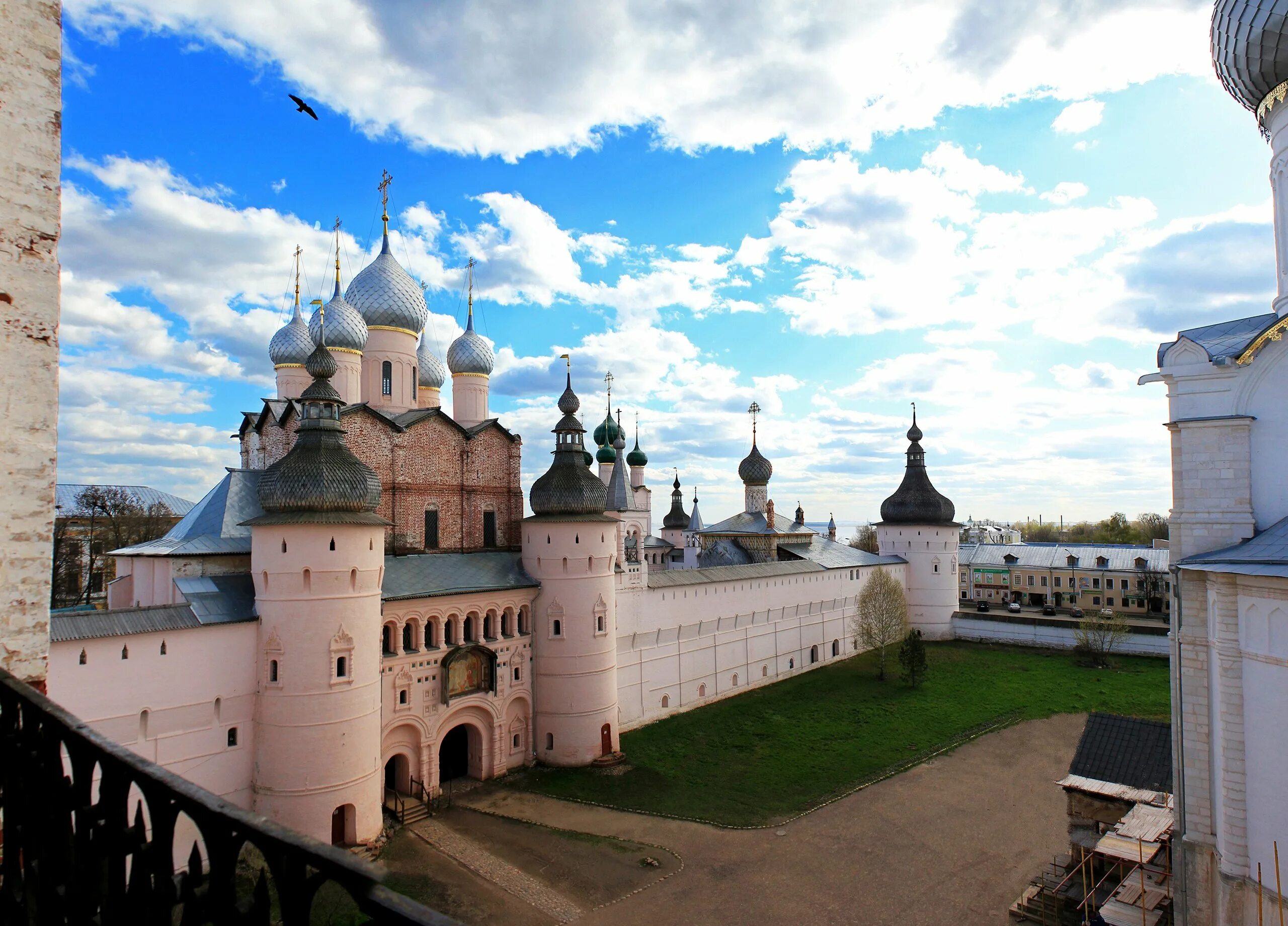 Фотографии городов золотого кольца россии. Ростовский Кремль Ростов Великий. Ростовский Кремль Ярославль. Золотое кольцо России Ростов Великий Ростовский Кремль. Достопримечательности золотого кольца России Ростовский Кремль.