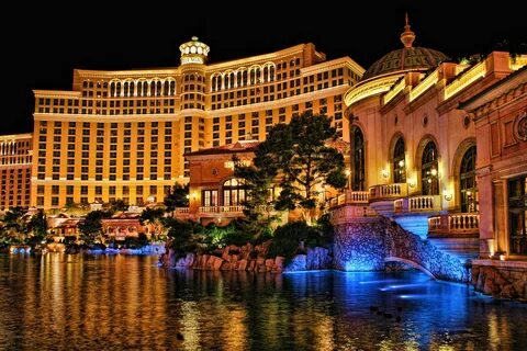 Bellagio Casino and Hotel at Night http://www.jokeronlinecasino.com/ Bellagio ho