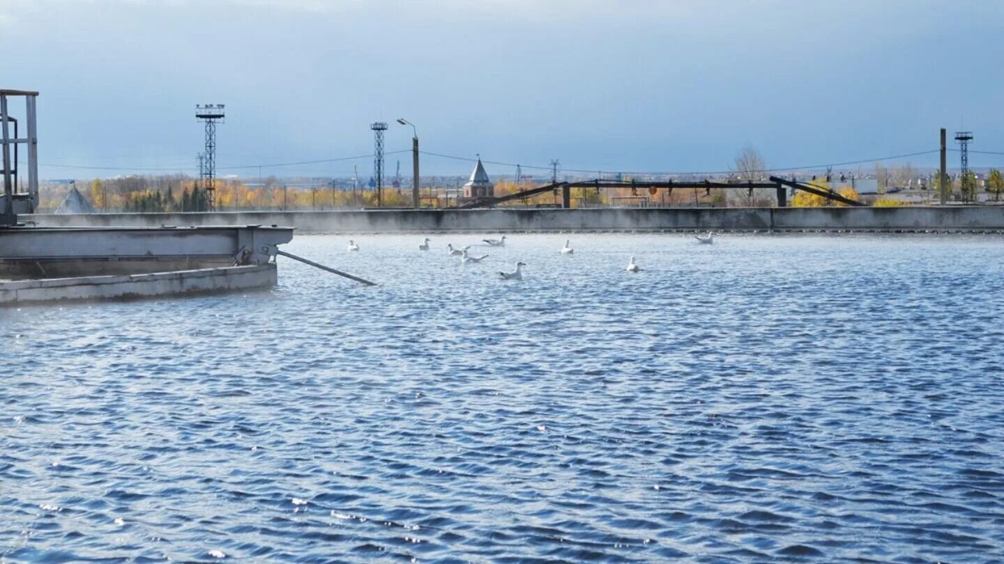 Водозабор в реальном времени. Машинный зал насосной станции. Водозабор бельбек. Водовод бельбек. Здание водозабора казань.