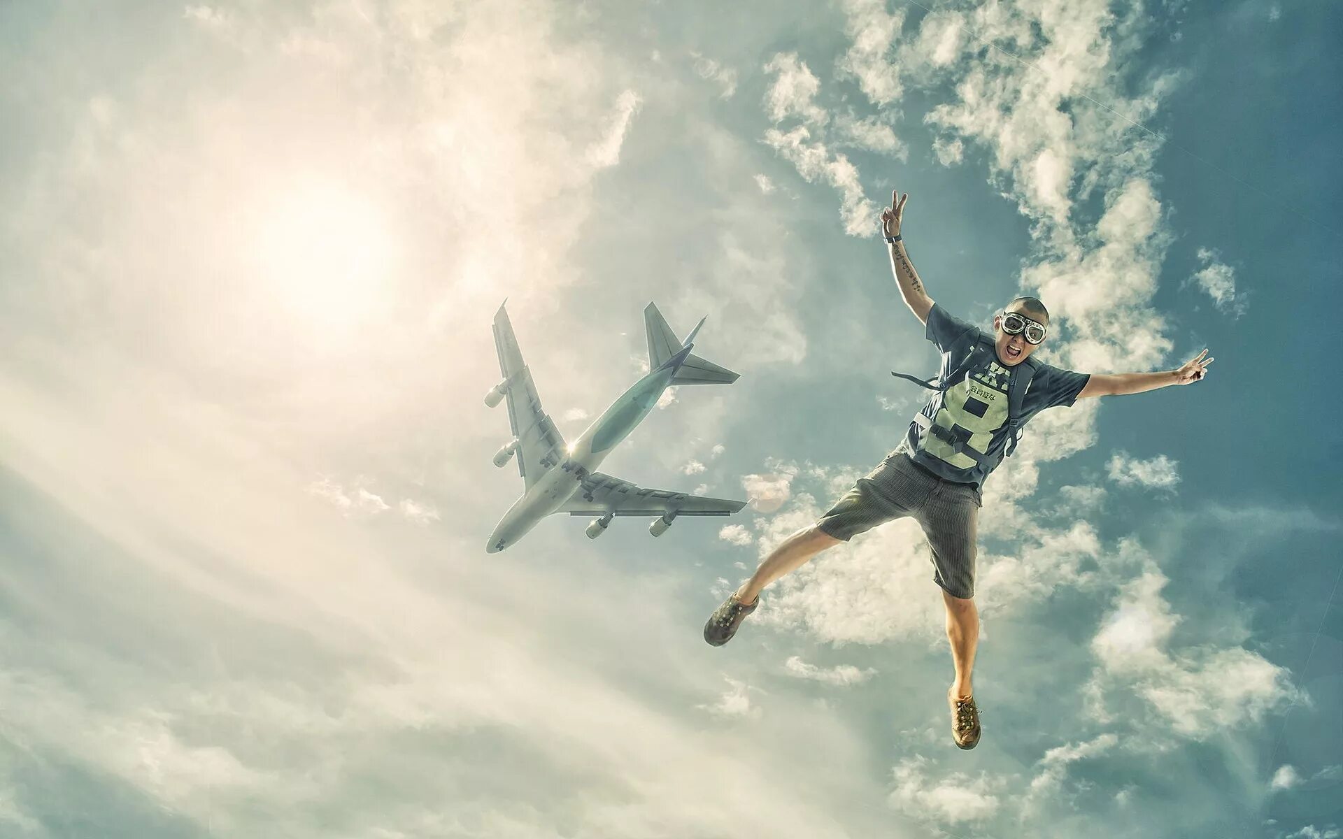 We fly he. Летающий человек. Полет в небе. Полет в воздухе. В прыжке.