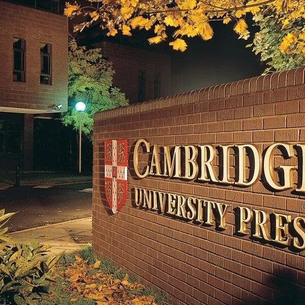 Cambridge university press. Издательство cambridge university press. cambridge university press логотип. кембридж юниверсити пресс. университет вывеска.