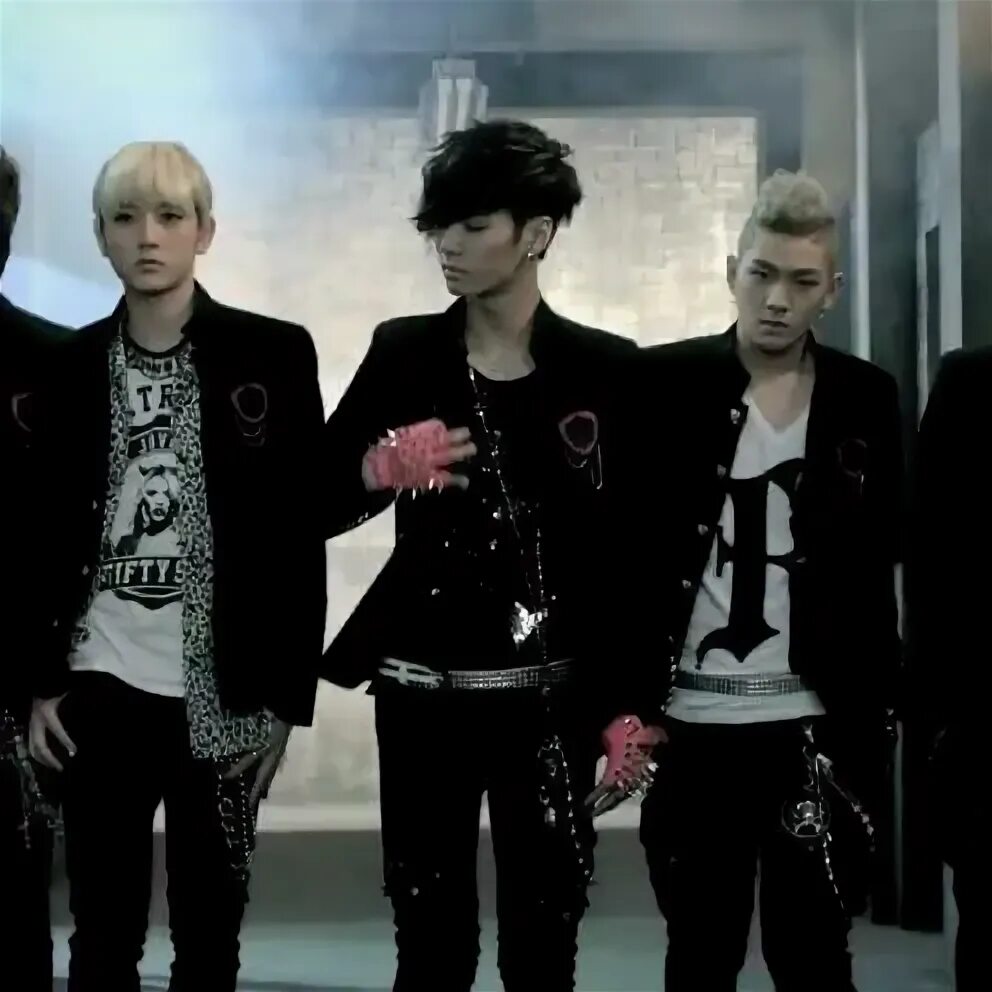 Na est. -nu’est — альбом «needle & bubble» с одноимённым клипом картинки. Nanananamida nu’est. Na est. Упражнения на c'est ce sont.