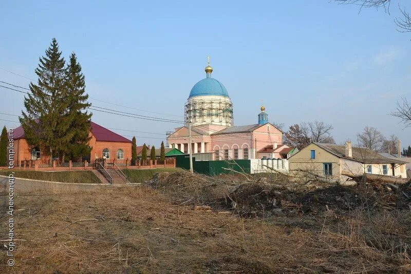 Кромы сити. Церковь Николая Чудотворца в Кромах. Храм Николая Чудотворца в Кромах Орловской. Кромы Орловская область храм красниковый поселок. Фото храма поселка Кромы Орловской.