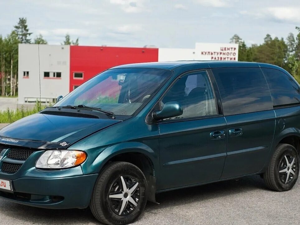 додж гранд караван 2002 года. додж гранд караван 2002 года. красный додж караван. додж гранд караван 2002 года. Dodge caravan 2001 2002 год.