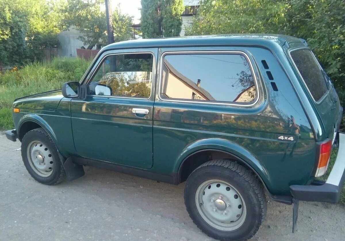 Авторынок нива с пробегом. Lada ваз 2121 4x4 2011.. нива 21213 цвет наутилус. ваз 2121 нива морской волны. нива 2121 зеленая.