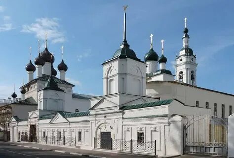 Монастырь в центре