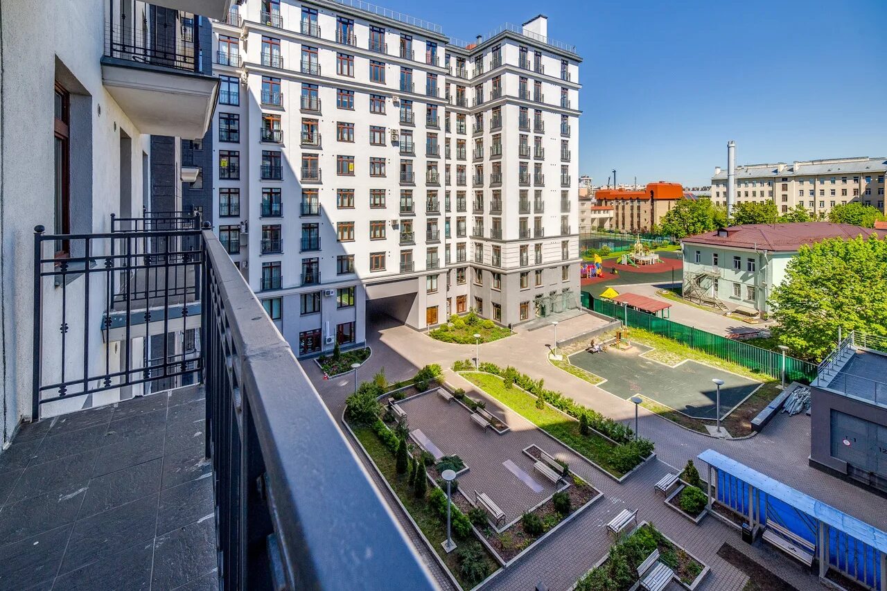 Петропавловская улица д. Недвижимость петроградский. Малая зеленина, 1/22. Недвижимость петроградский. Петропавловская 8 санкт-петербург.