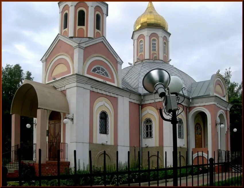 Белгород поселок октябрьский. Посёлок Октябрьский Белгородской. Посёлок Октябрьский Белгородской области Белгородского района. Октябрьский (Белгородский район). Храм пгт Октябрьский Белгородский район.