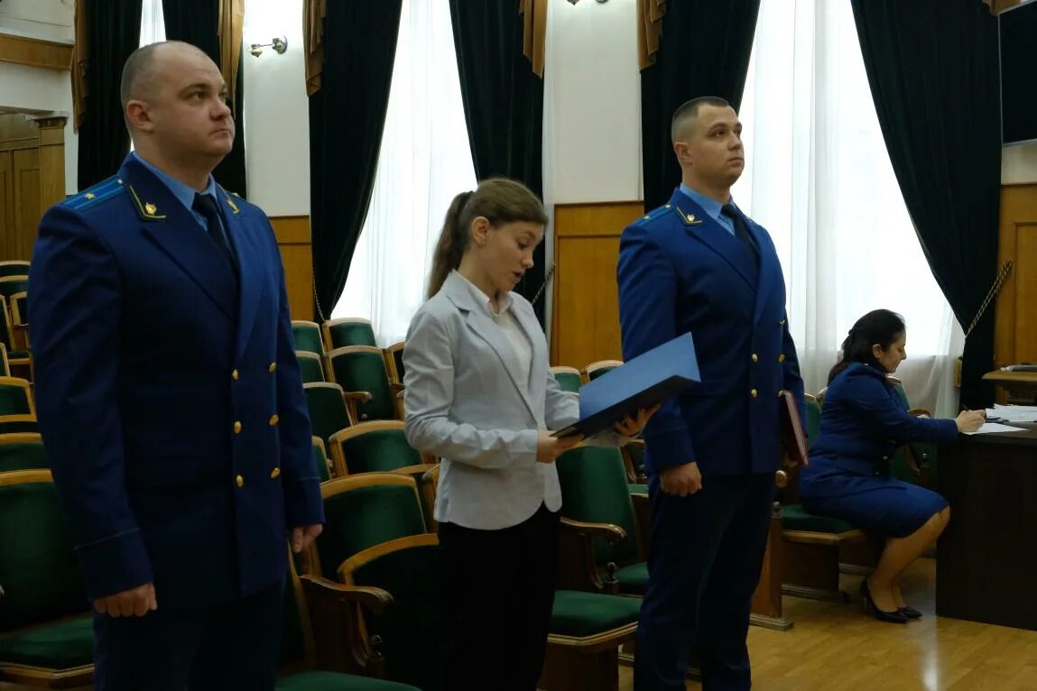 Прокуратура крыма фото И руками, и криками: в одном из детсадов Крыма детей "воспитывали" ведром KP.R