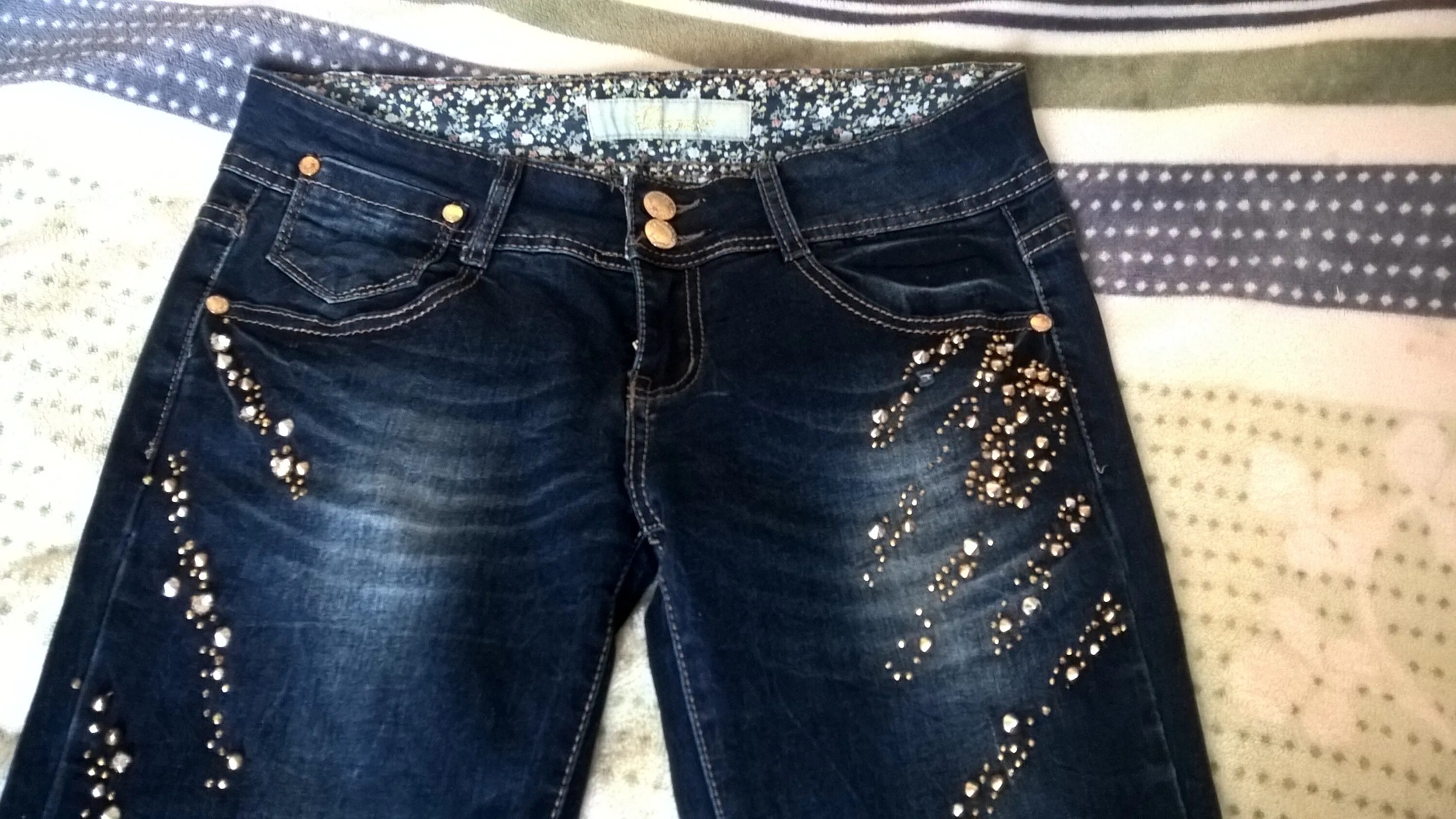 джинсы со стразами лайм