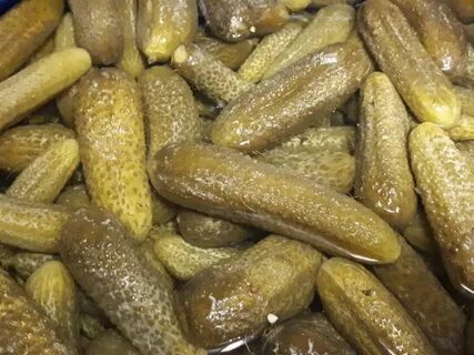 Продать соленых огурцов
