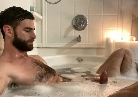 Chris Salvatore, American actor Scrolller.