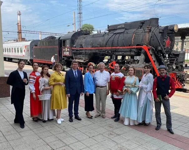 Туристический поезд бобренок. Ретро поезд Графская Рамонь. ППК Черноземье ретро поезд. Паровоз Воронеж Графское. Воронеж Графский поезд экскурсия.