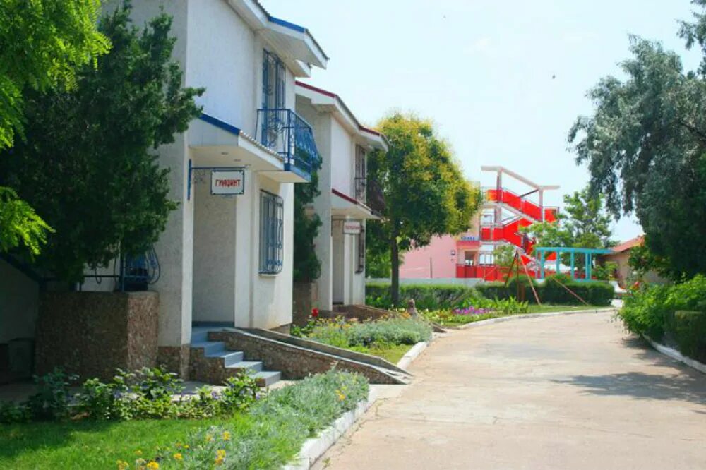 санаторий альфа евпатория. санаторий министерства обороны в евпатории им. едкс глинки евпатория. военный санаторий глинки евпатория. детский клинический санаторий.