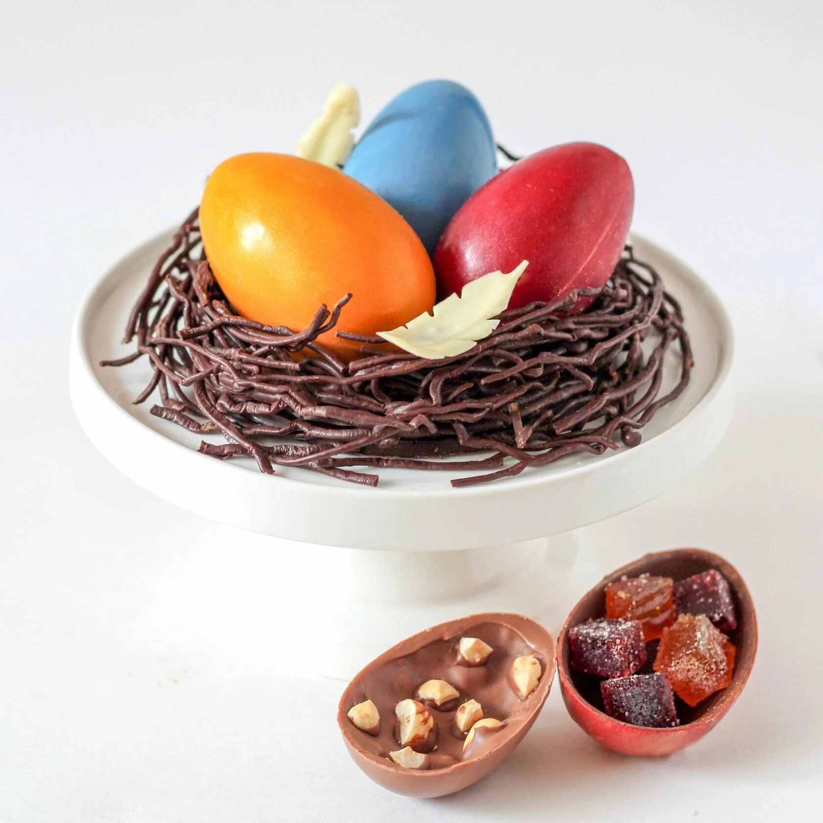 Пасхальный шоколад. Шоколадные пасхальные яйца. Шоколадные яйца на Пасху. Шоколадная Пасха. Пасхальные яйца из шоколада.