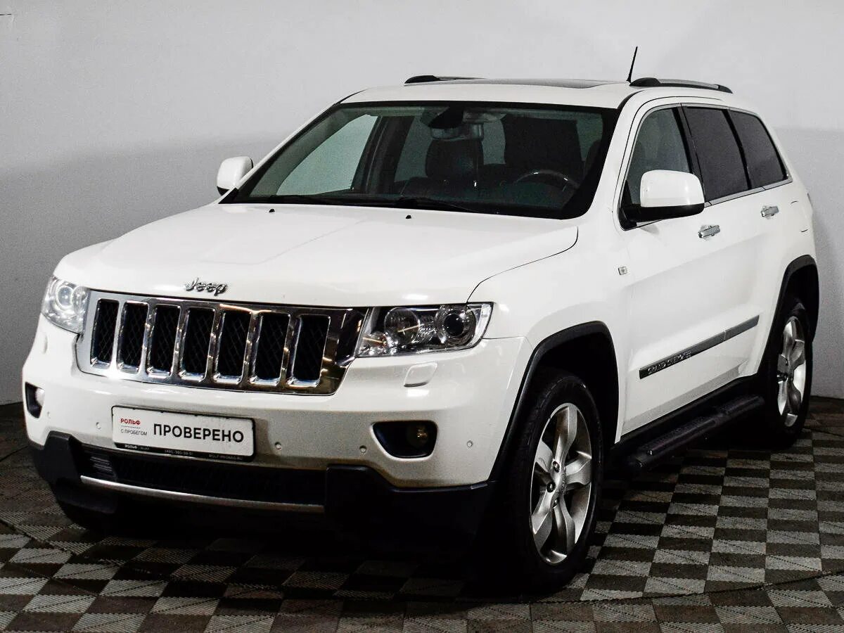 Jeep Grand Cherokee белый. Jeep Grand Cherokee 2012 белый. Jeep Grand Чероки белый. Белый джип Гранд дширокт. Купить чероки с пробегом на авито