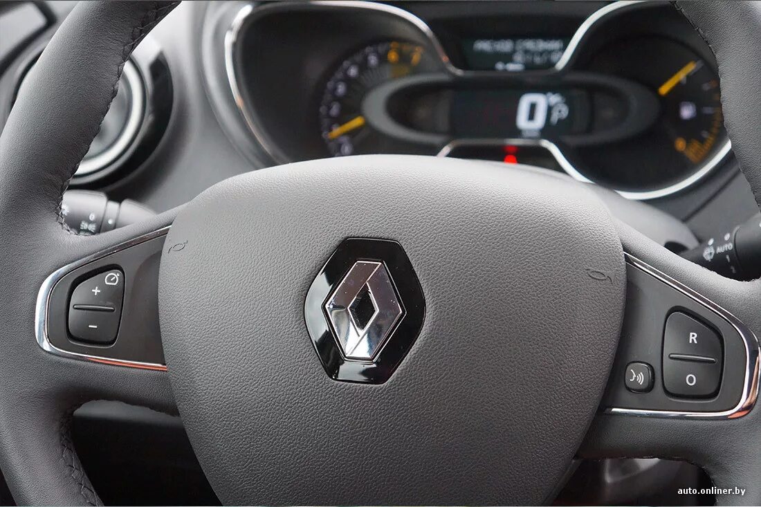 Руль рено каптур 2016. Мультируль рено логан 2. Круиз контроль на дастер. Круиз контроль на дастер. Рено дастер 2021 круиз контроль.