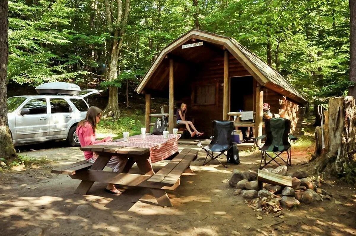 Old camp. Место для пикника в лесу. Локации для отдыха. Кемпинг охотников. Локации для пикника в Таш области.